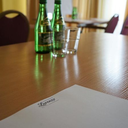 Hotel Lorenzo Krasków Εξωτερικό φωτογραφία