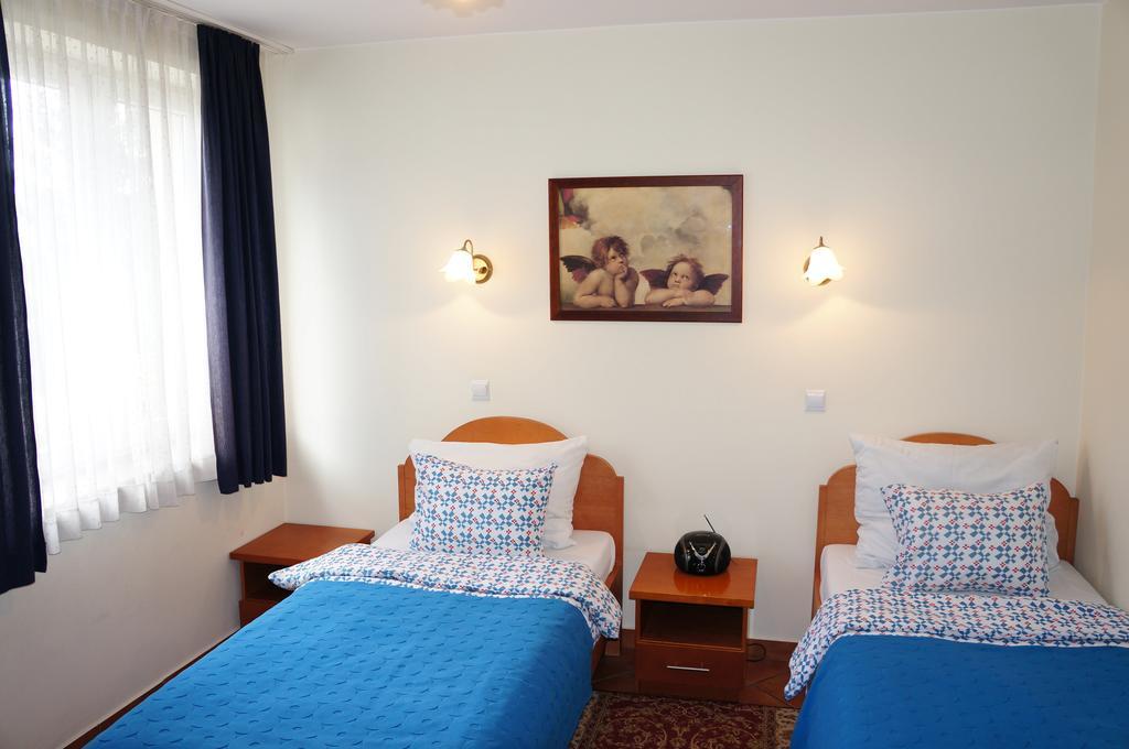 Hotel Lorenzo Krasków Δωμάτιο φωτογραφία