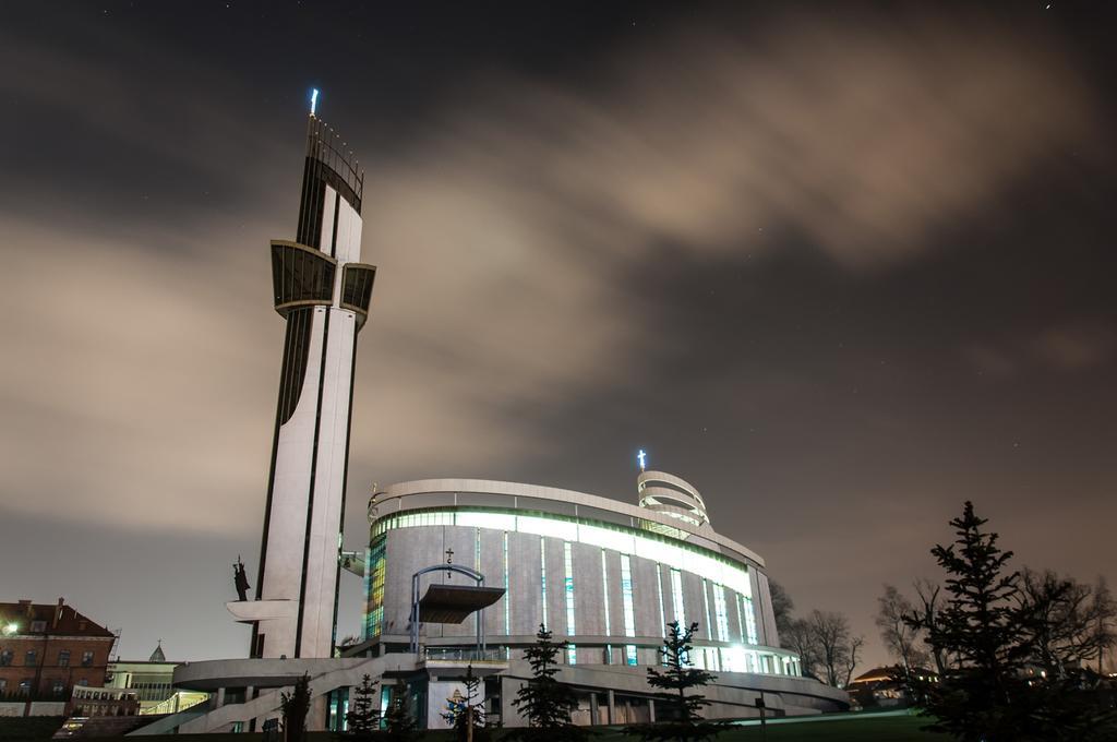 Hotel Lorenzo Krasków Εξωτερικό φωτογραφία