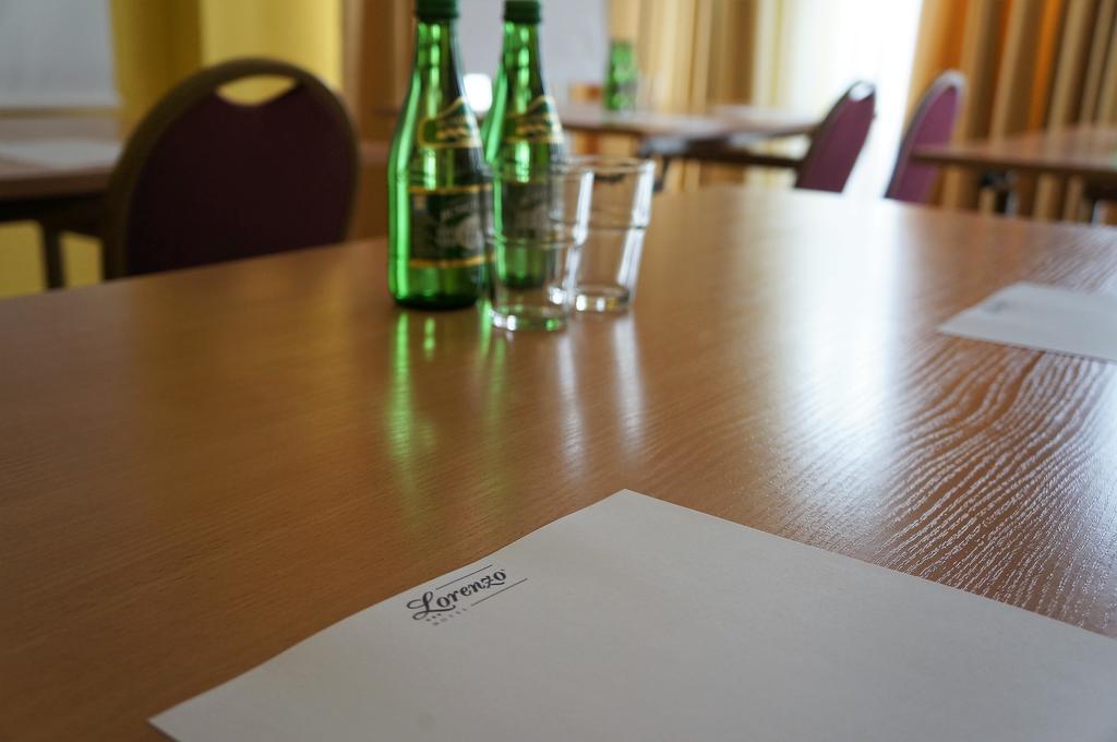 Hotel Lorenzo Krasków Εξωτερικό φωτογραφία