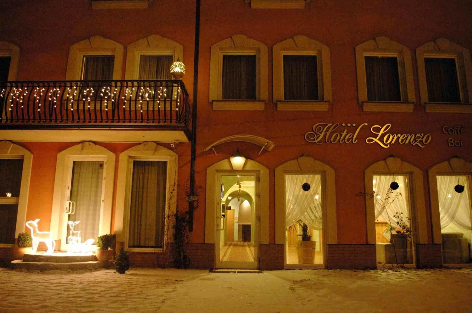 Hotel Lorenzo Krasków Εξωτερικό φωτογραφία